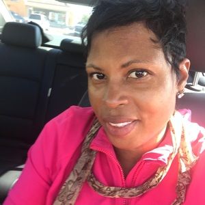 Meet your Posher, Debra